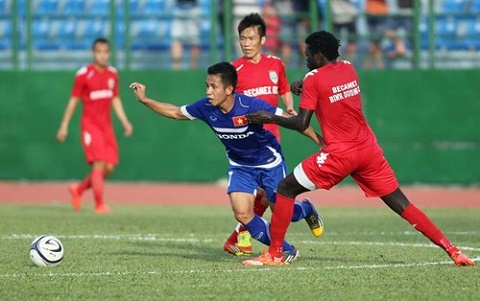 Hong Duy va cac cau thu HAGL dang choi tot trong mau ao U23 Viet Nam